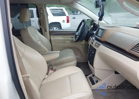 2010 Volkswagen Routan Se from USA, damaged, VIN 2V4RW3D1XAR202514